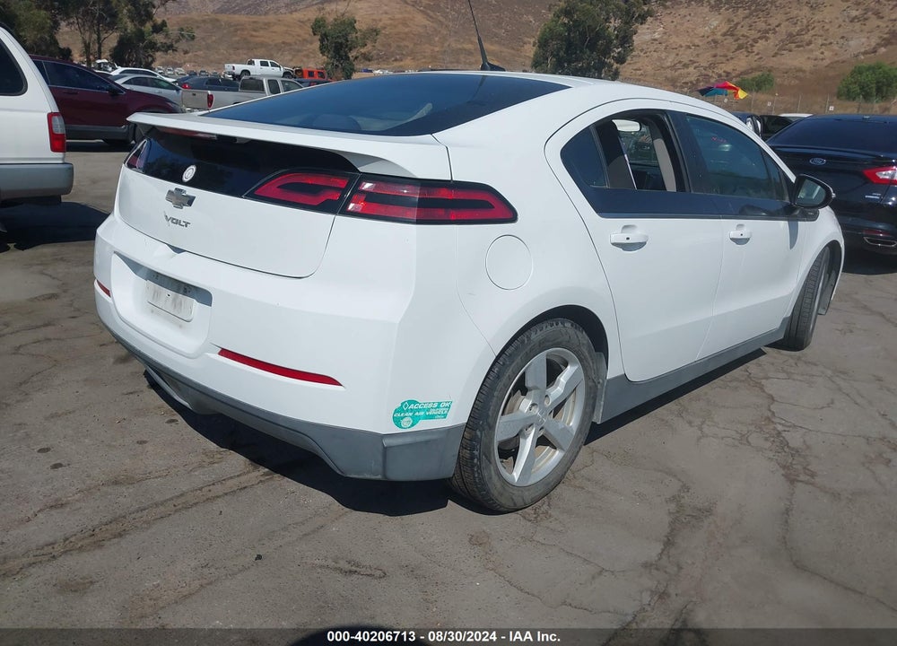 2014 CHEVROLET VOLT VIN: 1G1RE6E47EU153491