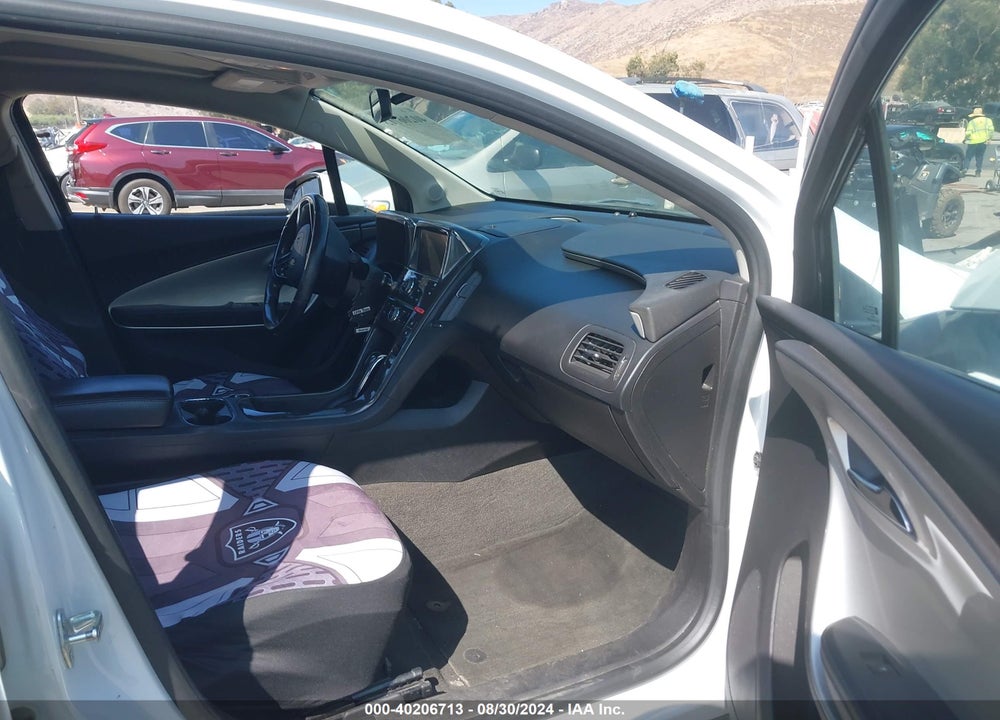 2014 CHEVROLET VOLT VIN: 1G1RE6E47EU153491