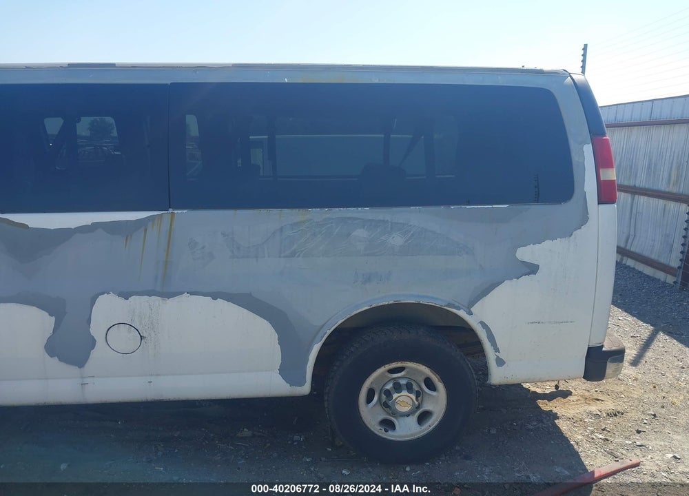 2004 CHEVROLET EXPRESS VIN: 1GAHG39U941162448