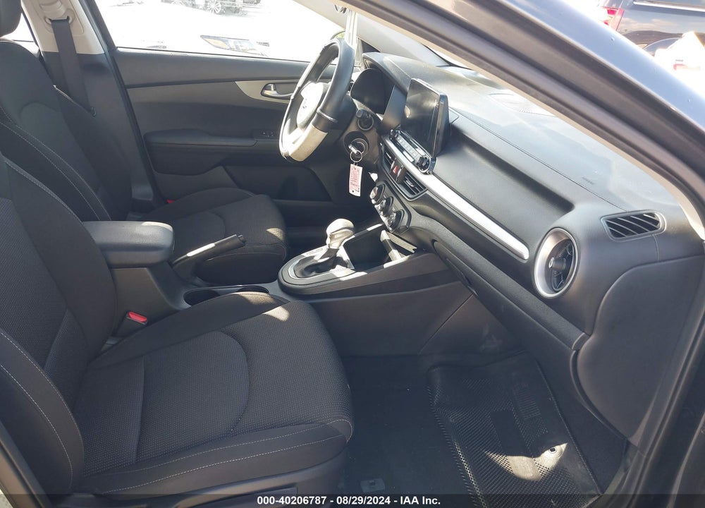 2021 KIA FORTE LXS VIN: 3KPF24AD5ME337497