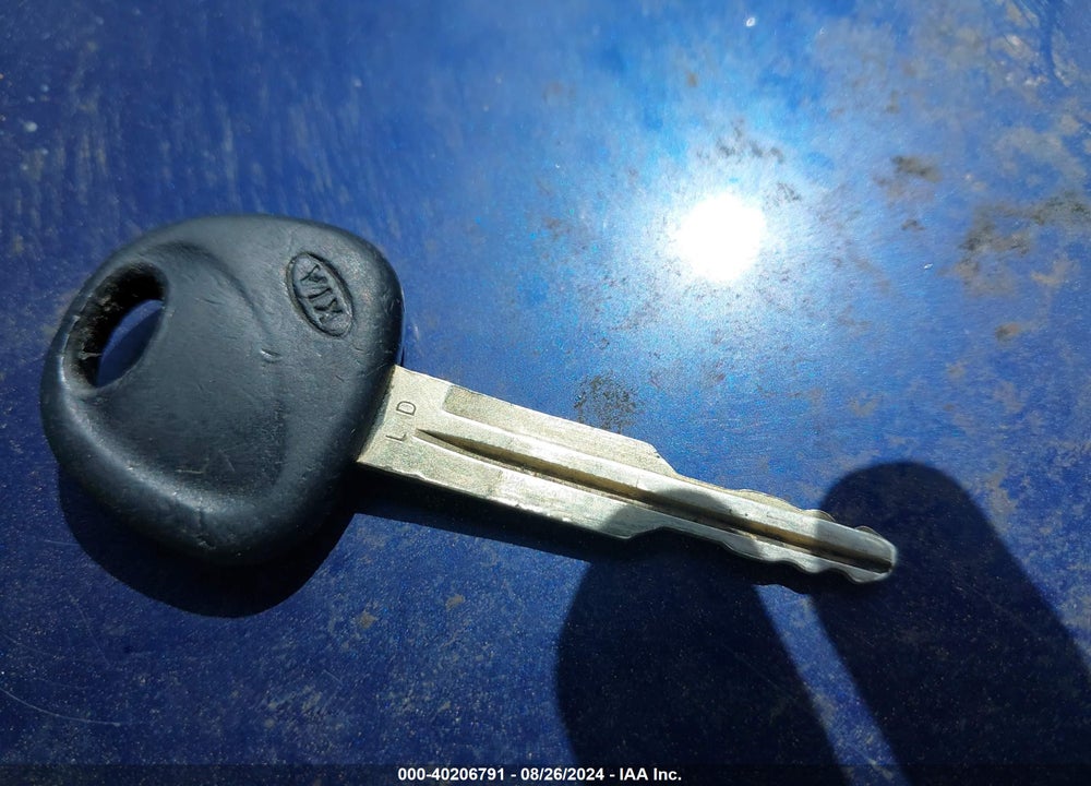 2007 KIA SPECTRA EX VIN: KNAFE121075464374