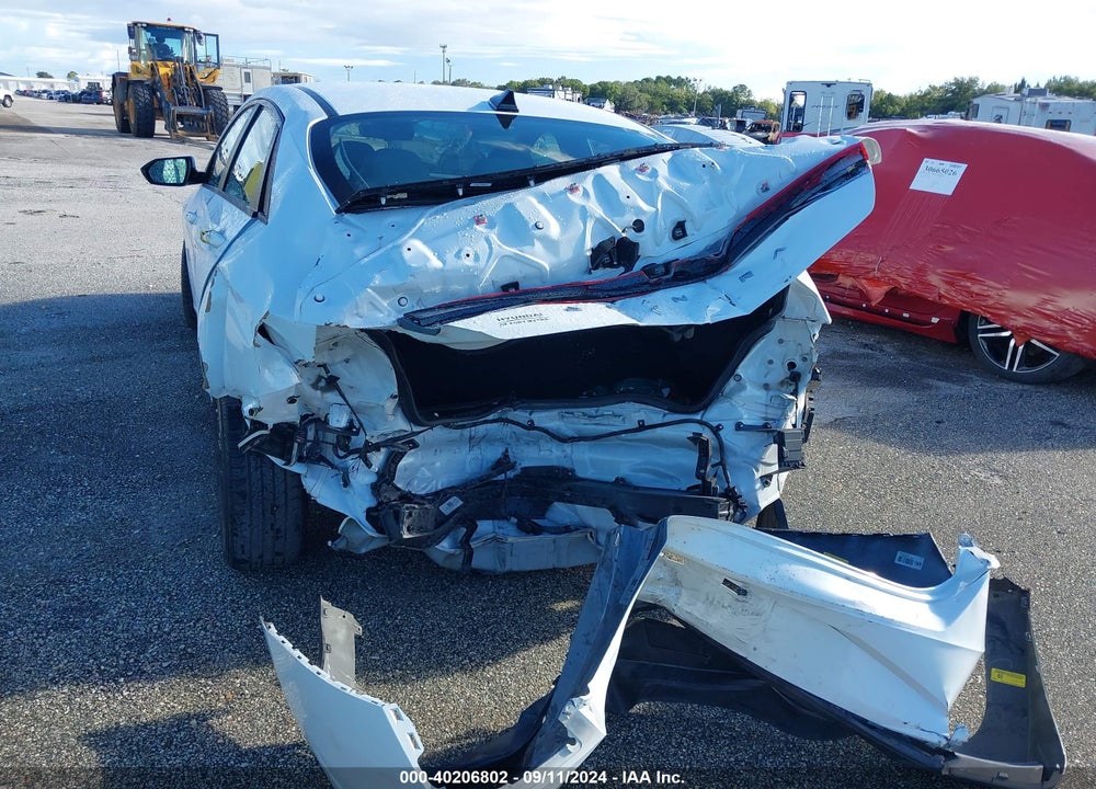2022 HYUNDAI ELANTRA SEL VIN: 5NPLS4AG7NH086671