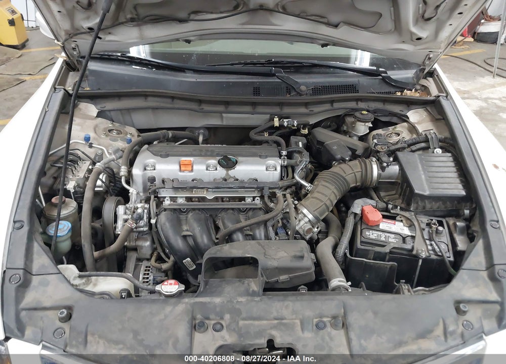 2010 HONDA ACCORD 2.4 LX VIN: 1HGCP2F35AA157770