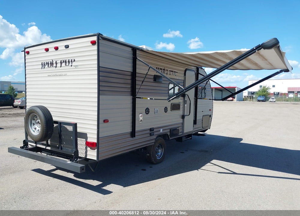 2017 FOREST RIVER CHEROKE WOLF PUP 16BHS VIN: 4X4TCK617HK042224