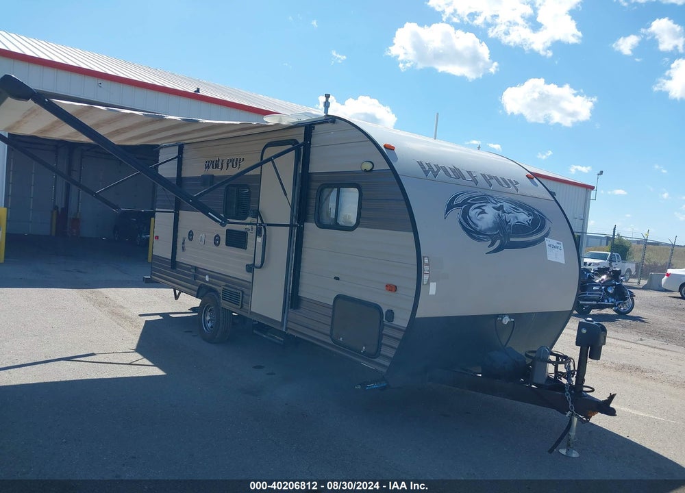 2017 FOREST RIVER CHEROKE WOLF PUP 16BHS VIN: 4X4TCK617HK042224