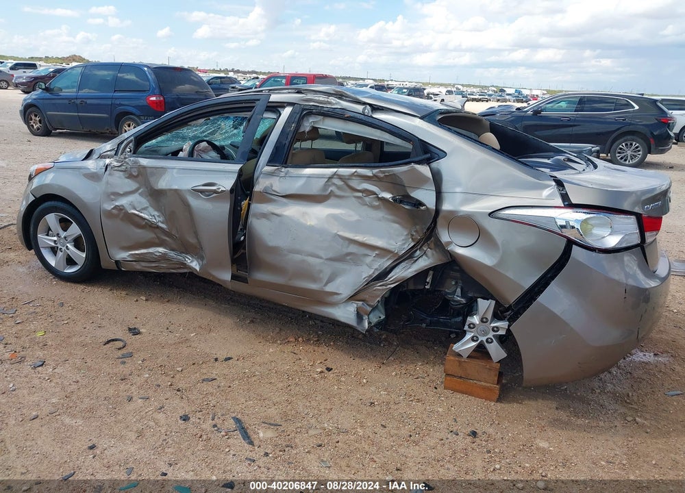 2013 HYUNDAI ELANTRA GLS VIN: 5NPDH4AE3DH279125