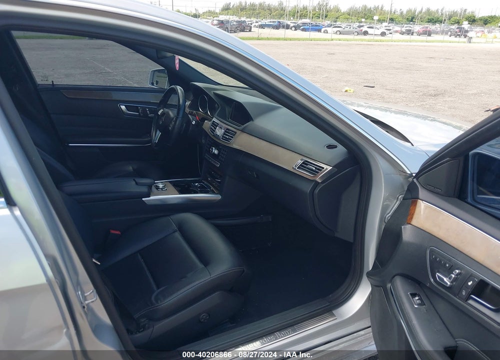 2014 MERCEDES-BENZ E 350 VIN: WDDHF5KBXEA848231