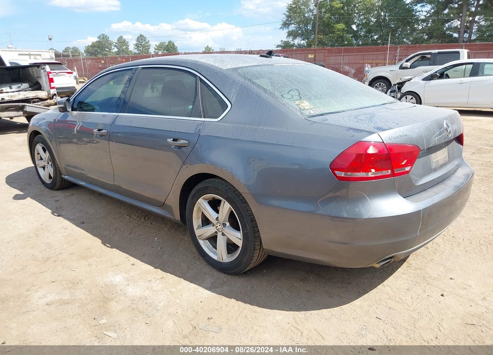 2013 VOLKSWAGEN PASSAT 2.0L TDI SE VIN: 1VWBN7A3XDC053656