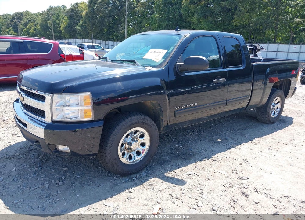 2011 CHEVROLET SILVERADO 1500 LT VIN: 1GCRCSE01BZ459829