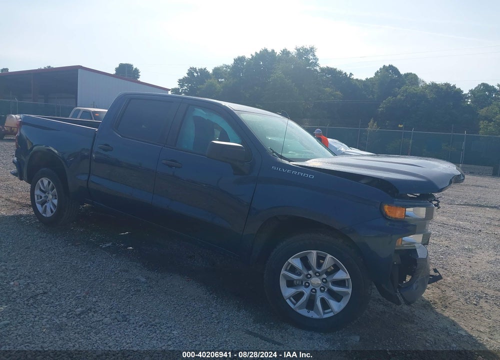 2020 CHEVROLET SILVERADO 1500 4WD SHORT BED CUSTOM VIN: 1GCUYBEFXLZ351744