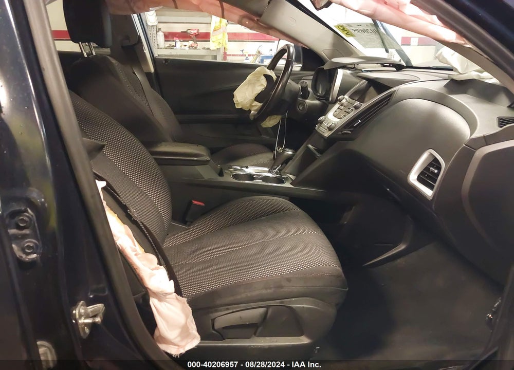 2017 CHEVROLET EQUINOX LT VIN: 2GNFLFEK2H6306027