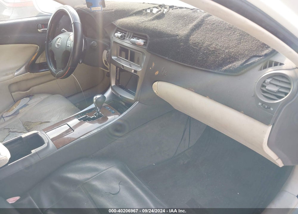 2010 LEXUS IS 250 VIN: JTHBF5C25A5121093