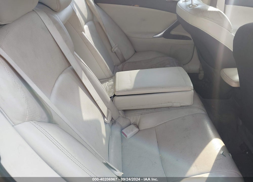 2010 LEXUS IS 250 VIN: JTHBF5C25A5121093