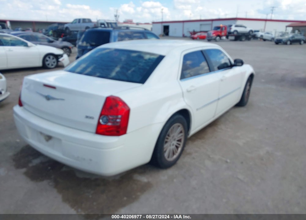 2009 CHRYSLER 300 LX VIN: 2C3KA43D39H539480