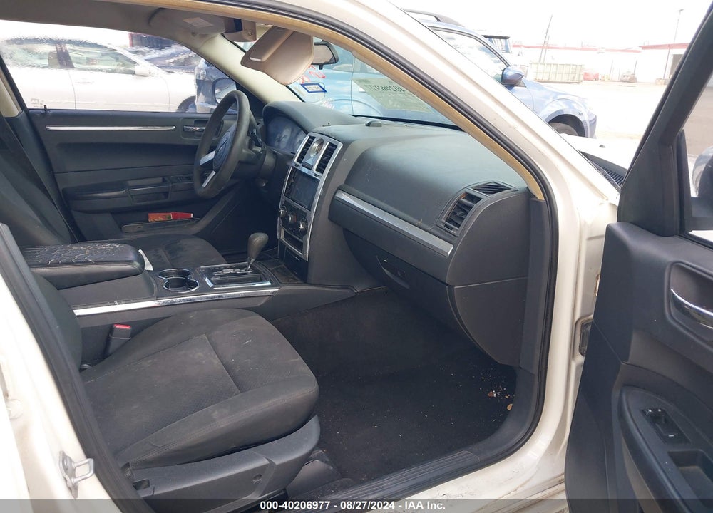2009 CHRYSLER 300 LX VIN: 2C3KA43D39H539480