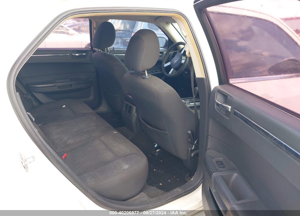 2009 CHRYSLER 300 LX VIN: 2C3KA43D39H539480