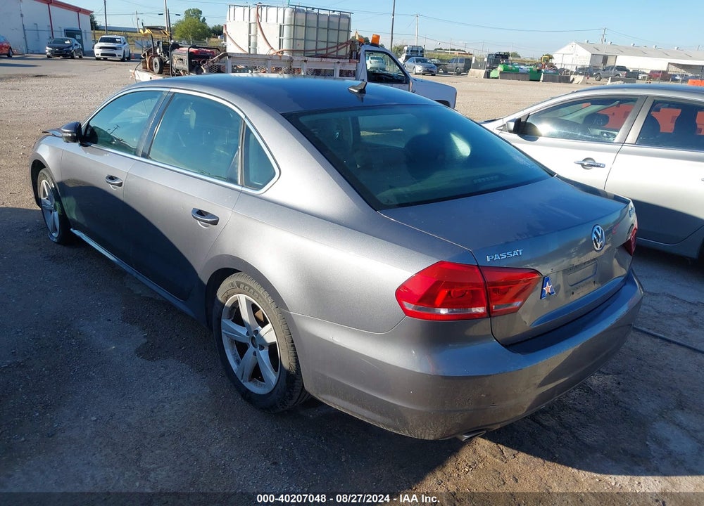 2012 VOLKSWAGEN PASSAT 2.5L SE VIN: 1VWBH7A32CC042561