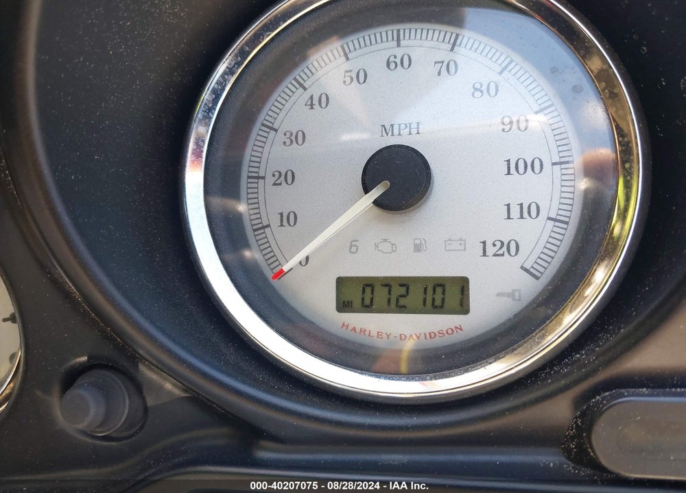 2012 HARLEY-DAVIDSON FLHX STREET GLIDE VIN: 1HD1KBM16CB660712
