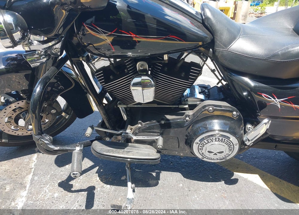 2012 HARLEY-DAVIDSON FLHX STREET GLIDE VIN: 1HD1KBM16CB660712