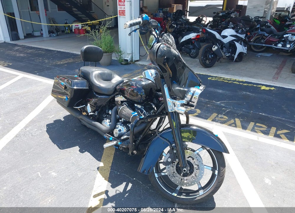 2012 HARLEY-DAVIDSON FLHX STREET GLIDE VIN: 1HD1KBM16CB660712