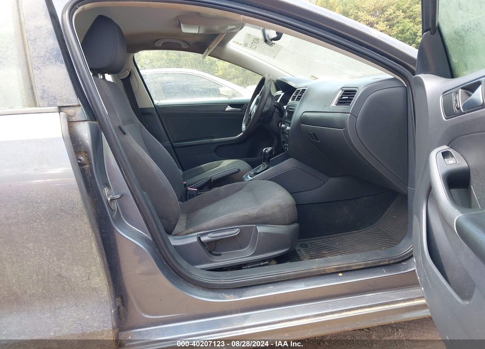 2013 VOLKSWAGEN JETTA 2.0L S VIN: 3VW2K7AJ6DM273317