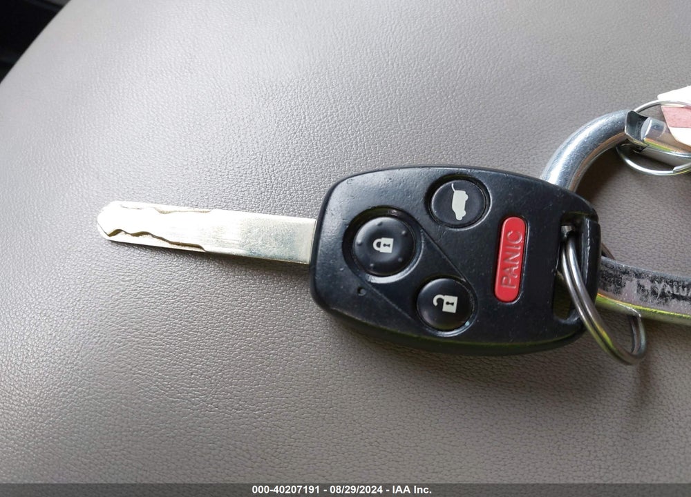 2013 HONDA PILOT VIN: 5FNYF4H20DB079742