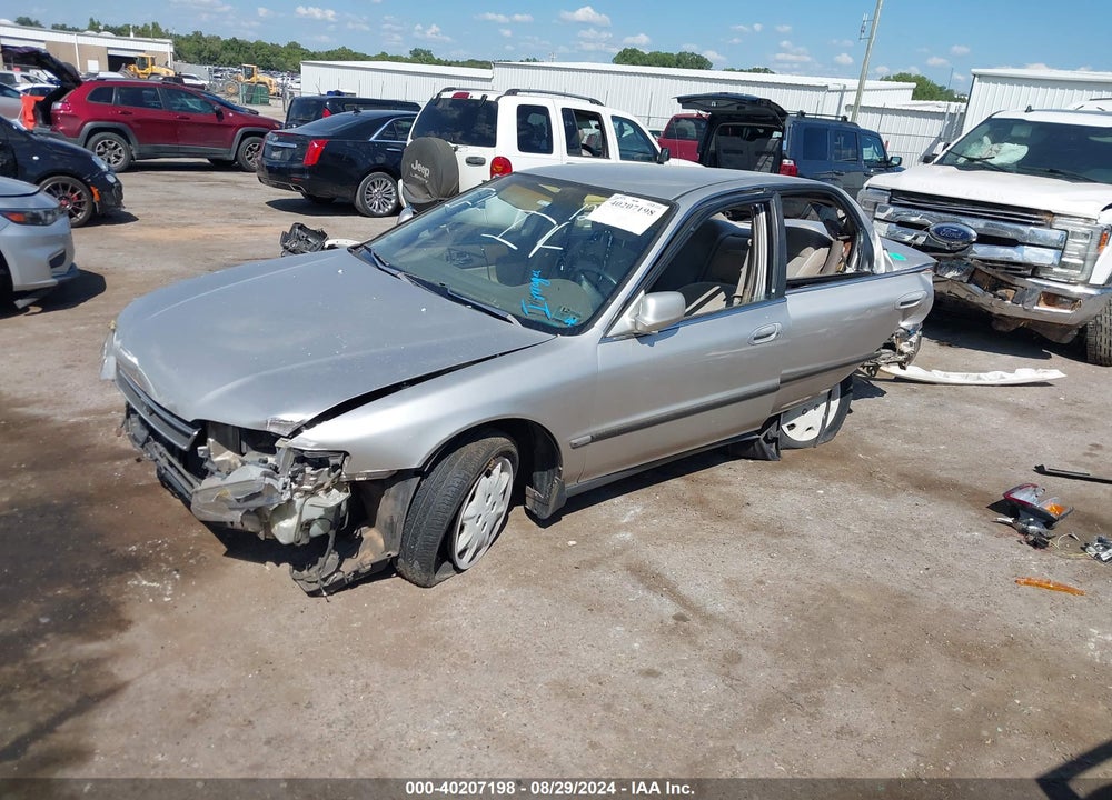1996 HONDA ACCORD LX/EX VIN: 1HGCD5630TA129520
