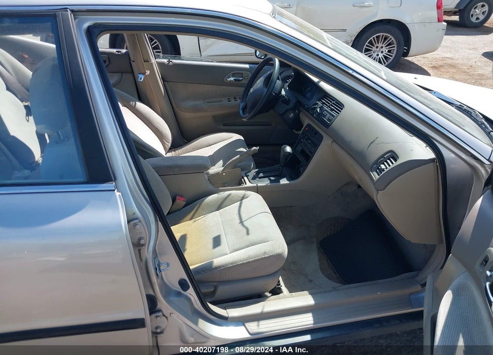1996 HONDA ACCORD LX/EX VIN: 1HGCD5630TA129520