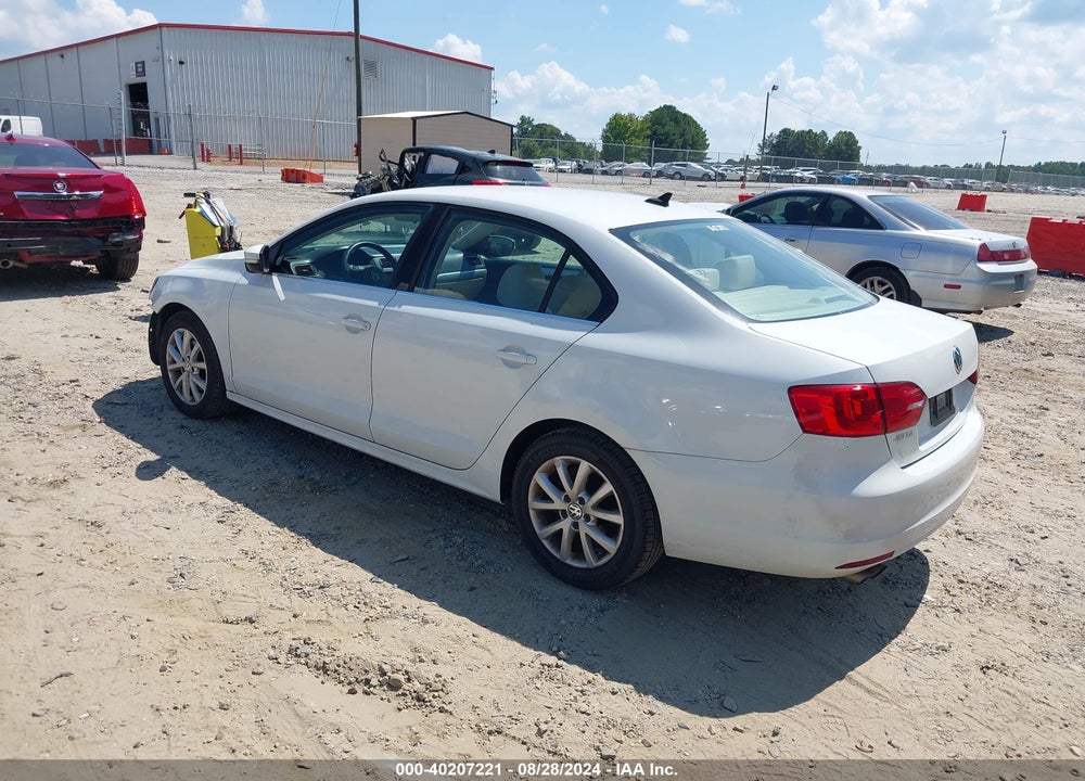 2014 VOLKSWAGEN JETTA 1.8T SE VIN: 3VWD17AJ4EM328182