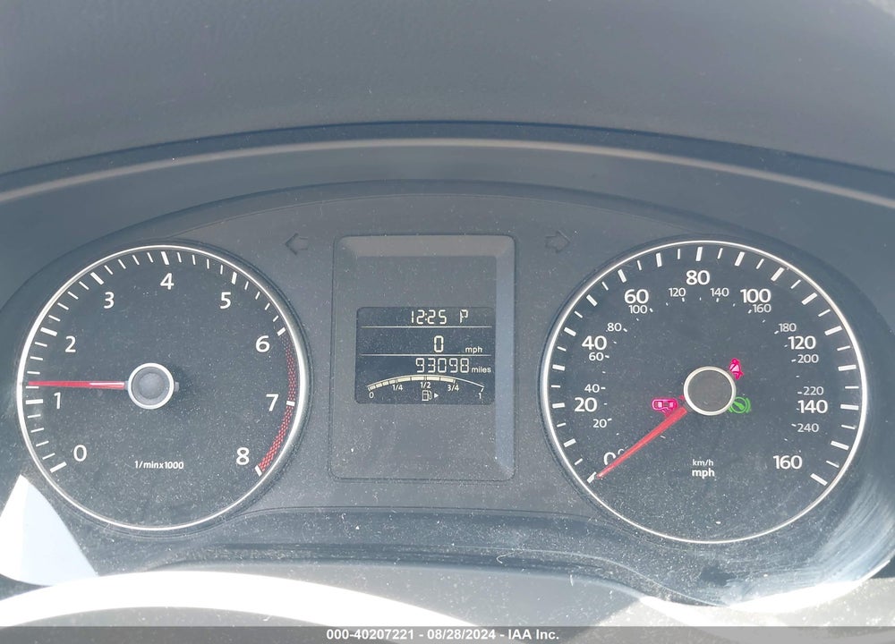 2014 VOLKSWAGEN JETTA 1.8T SE VIN: 3VWD17AJ4EM328182