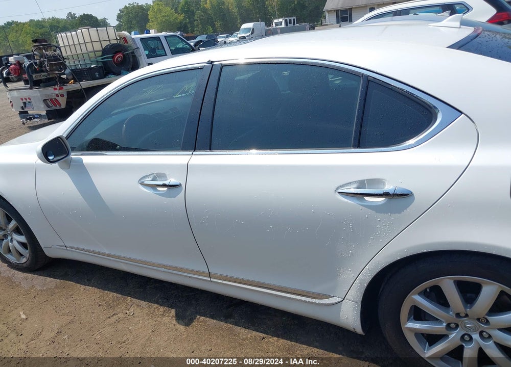 2008 LEXUS LS 460 VIN: JTHBL46F985078972