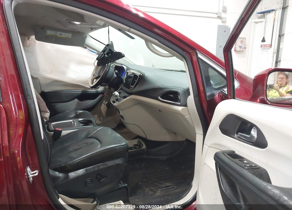 2019 CHRYSLER PACIFICA LIMITED VIN: 2C4RC1GGXKR673460