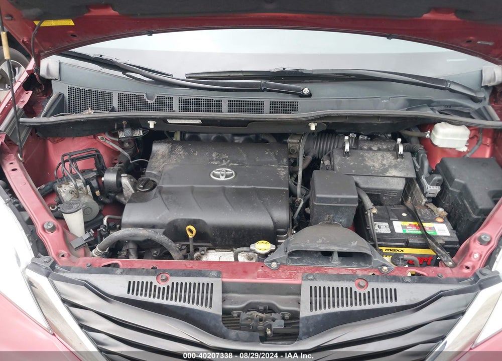 2011 TOYOTA SIENNA LE V6 VIN: 5TDKK3DC8BS090376