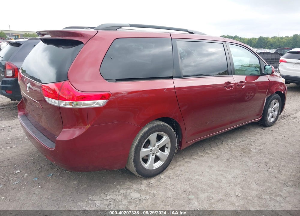2011 TOYOTA SIENNA LE V6 VIN: 5TDKK3DC8BS090376