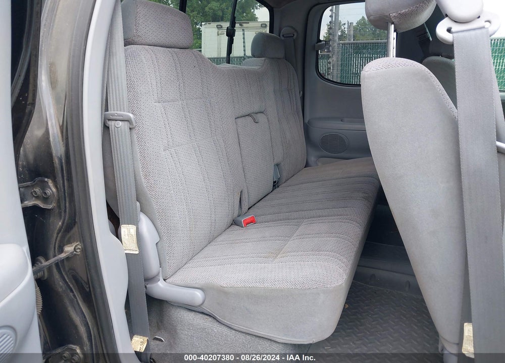 2001 TOYOTA TUNDRA SR5 V8 VIN: 5TBBT44151S152454