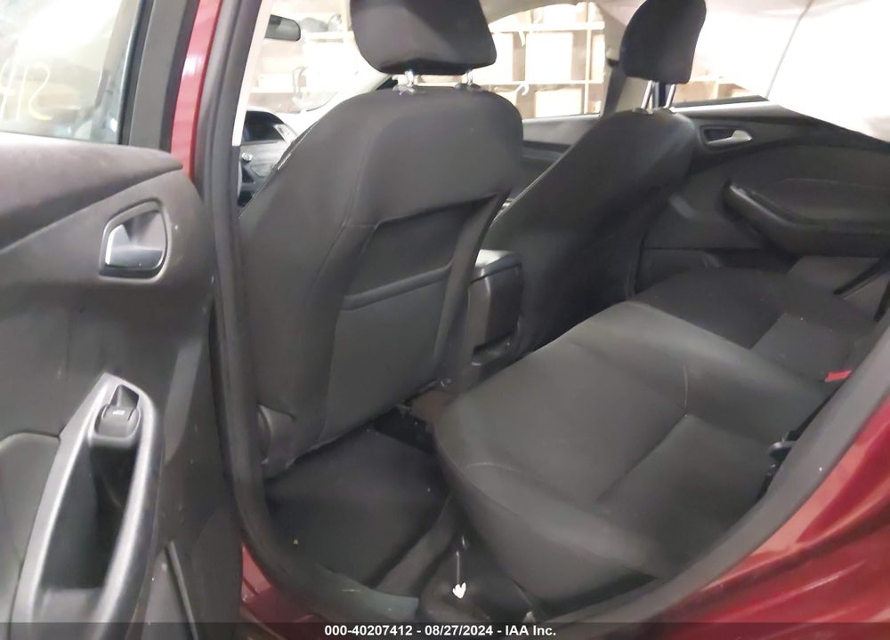 2016 FORD FOCUS SE VIN: 1FADP3F26GL390303