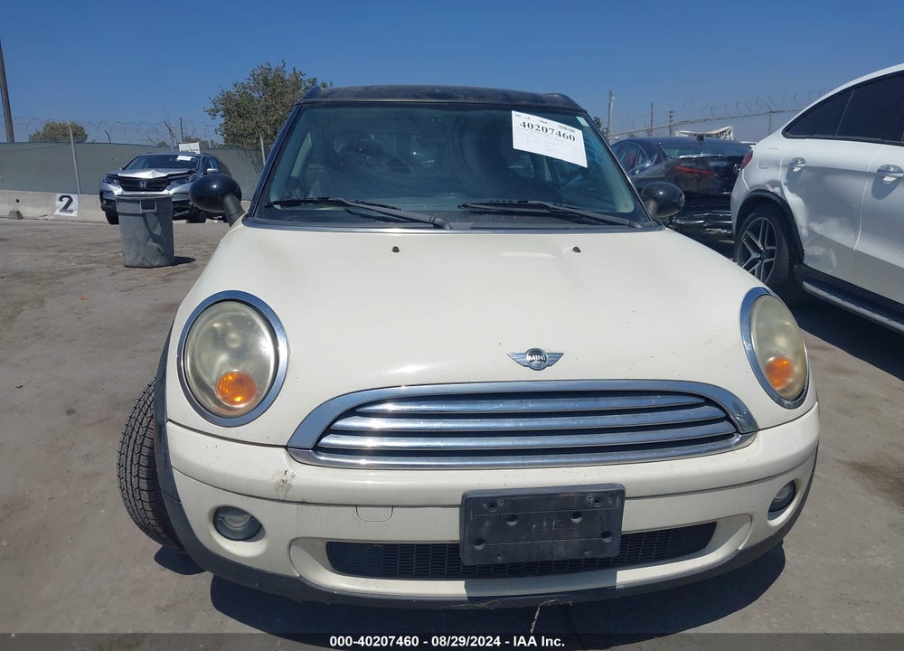 2009 MINI COOPER CLUBMAN VIN: WMWML33549TX50303