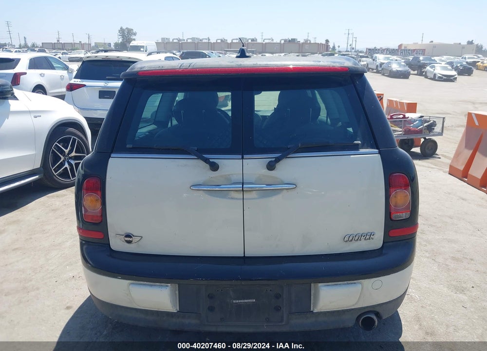 2009 MINI COOPER CLUBMAN VIN: WMWML33549TX50303