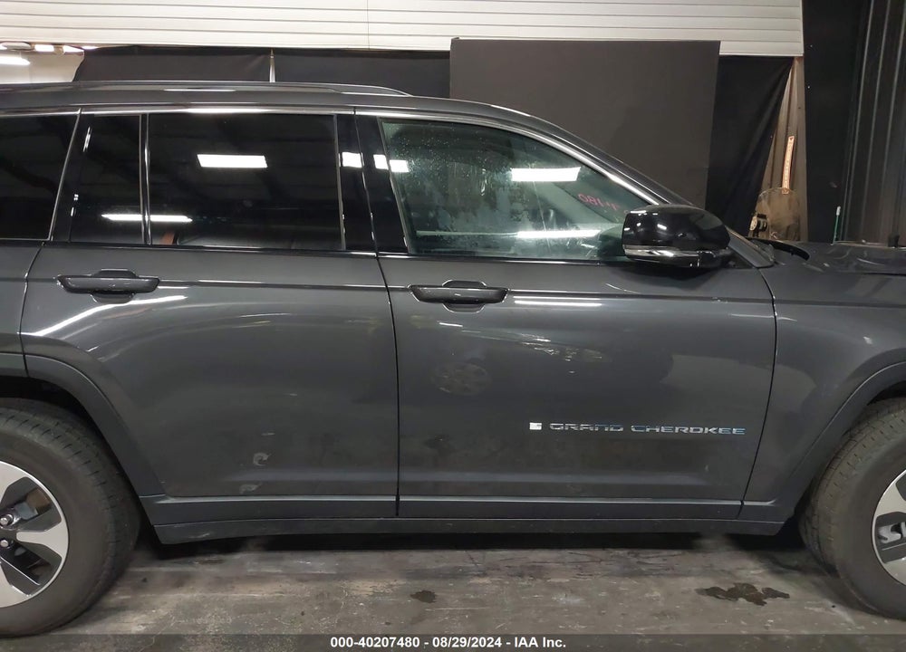 2023 JEEP GRAND CHEROKEE 4XE VIN: 1C4RJYB6XPC588938
