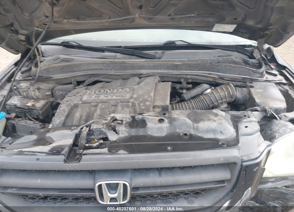 2005 HONDA PILOT EX VIN: 2HKYF18465H540400