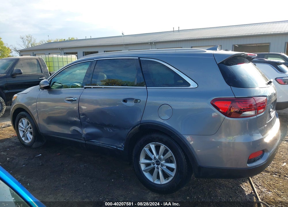 2019 KIA SORENTO 2.4L LX VIN: 5XYPGDA39KG603214