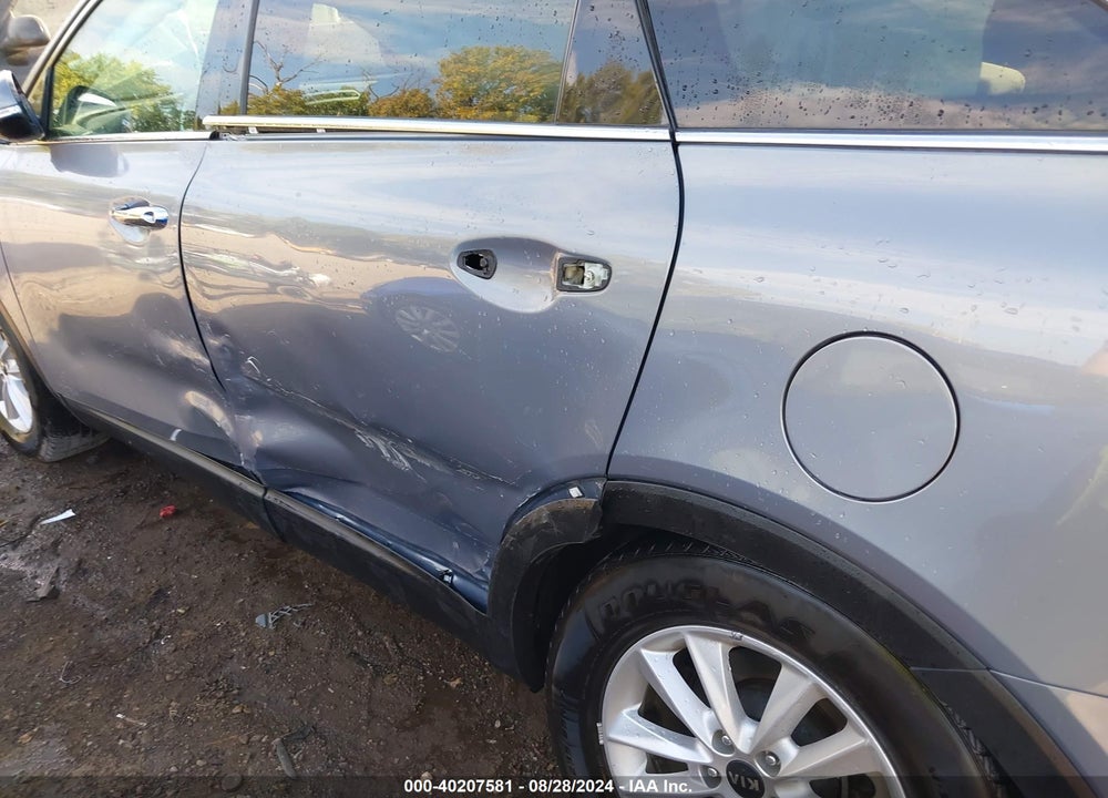 2019 KIA SORENTO 2.4L LX VIN: 5XYPGDA39KG603214