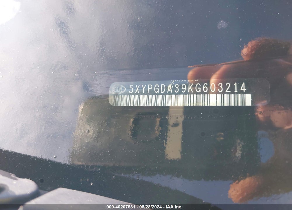 2019 KIA SORENTO 2.4L LX VIN: 5XYPGDA39KG603214