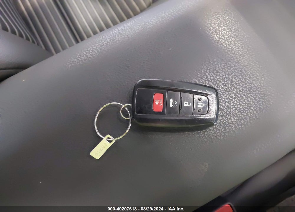 2021 TOYOTA CAMRY SE HYBRID VIN: 4T1S31AK2MU565429