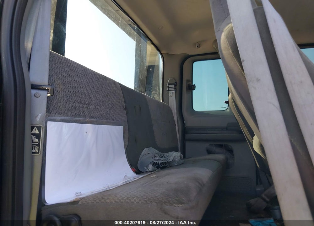 2005 FORD F-650 XL/XLT VIN: 3FRNX65R65V110550