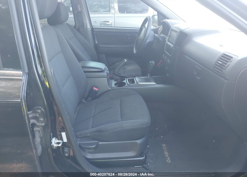 2009 KIA SORENTO LX VIN: KNDJD735095896972
