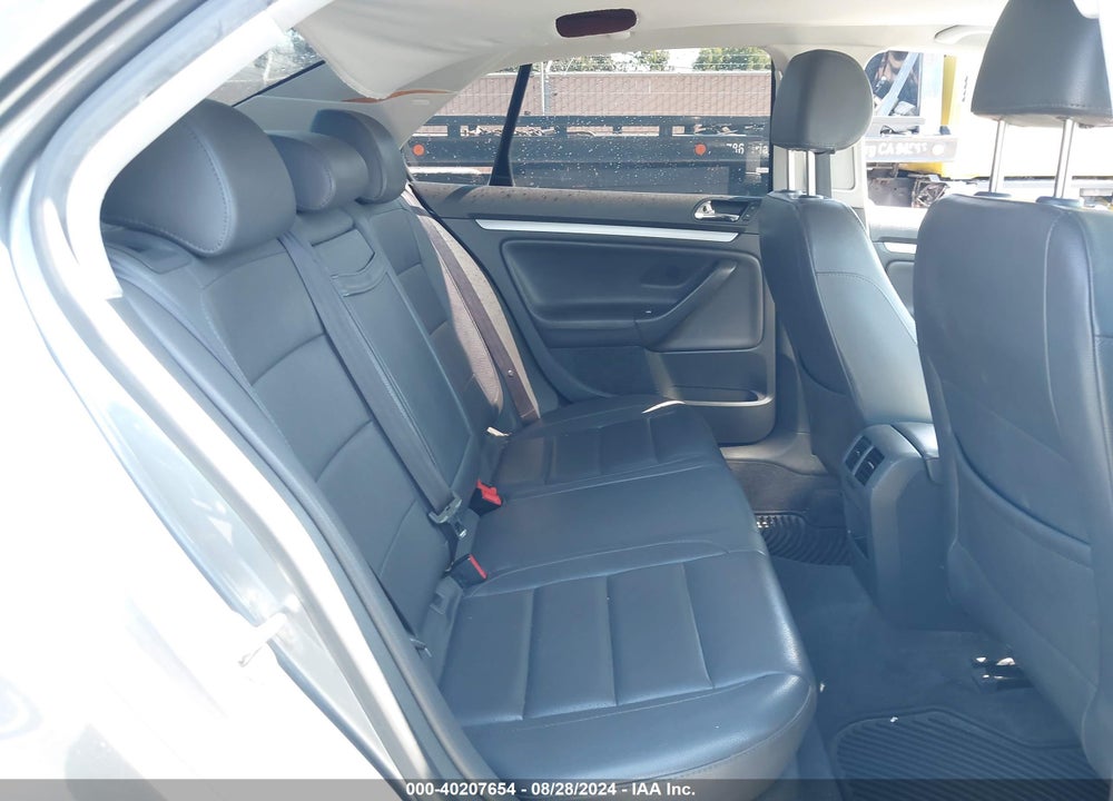 2005 VOLKSWAGEN JETTA 2.5 VIN: 3VWRG71K15M626301