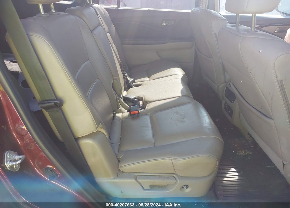 2018 HONDA PILOT TOURING VIN: 5FNYF6H90JB046311