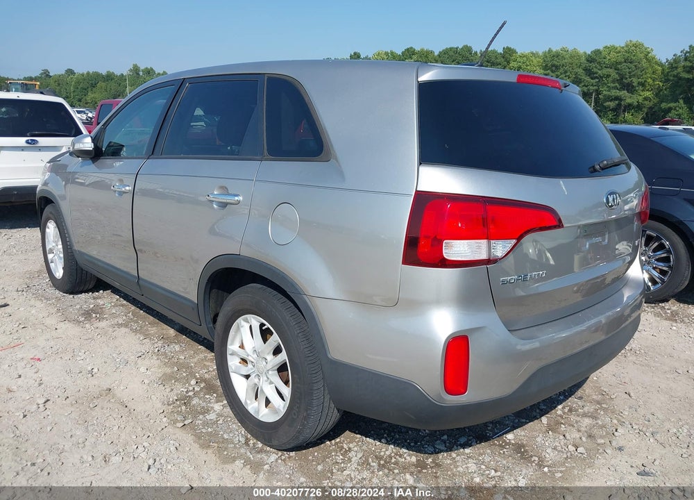 2014 KIA SORENTO LX VIN: 5XYKT3A61EG504577