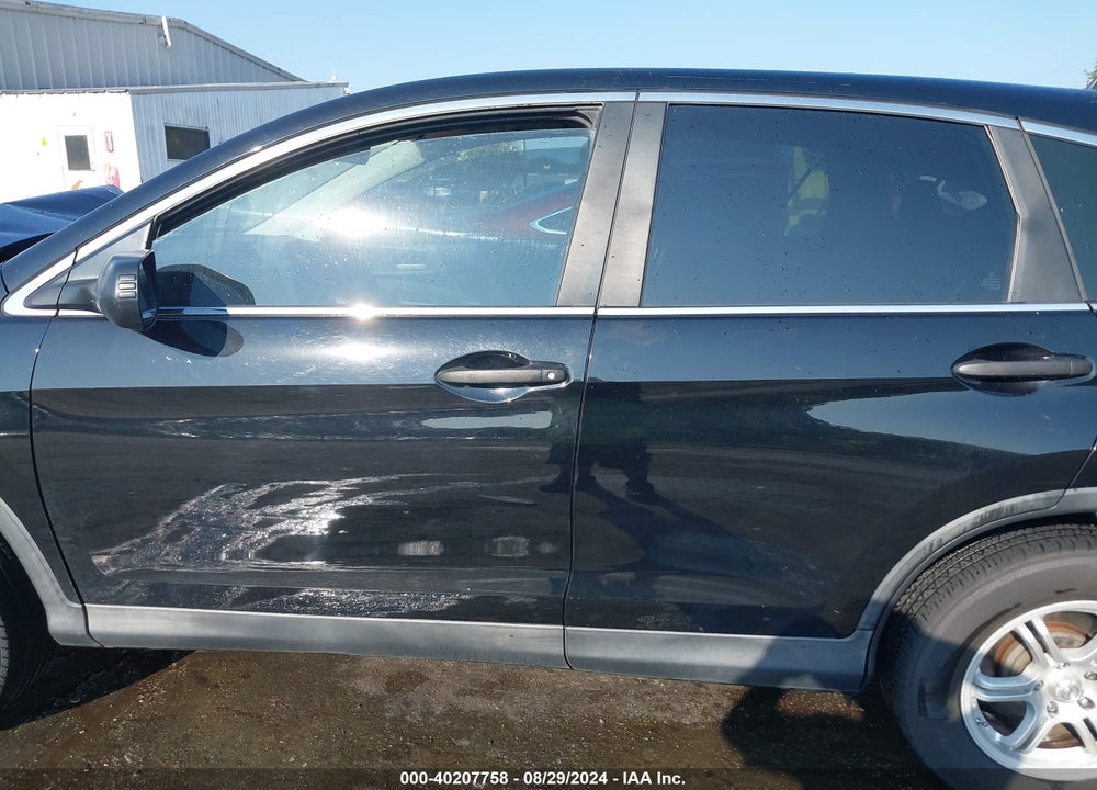 2015 HONDA CR-V LX VIN: 2HKRM4H3XFH687212